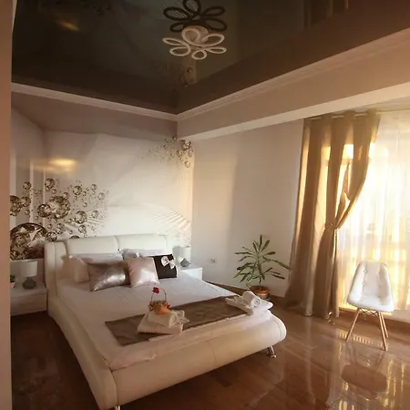 Aura Studio Mamaia