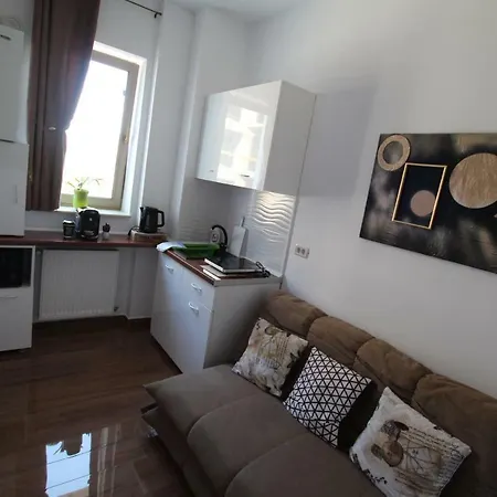 Aura Studio *